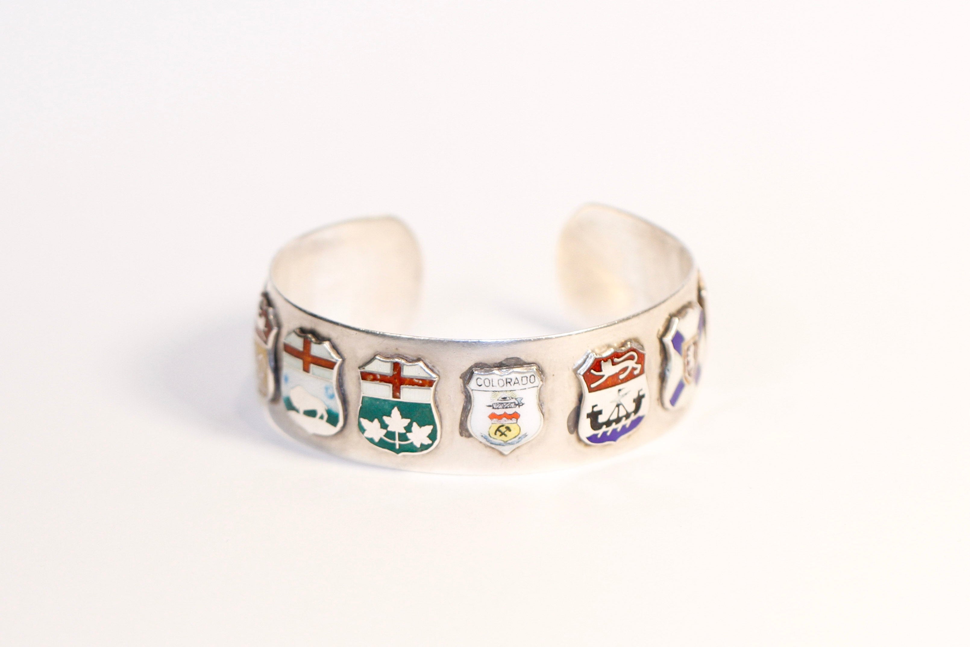 canadian coat of arms cuff - b014