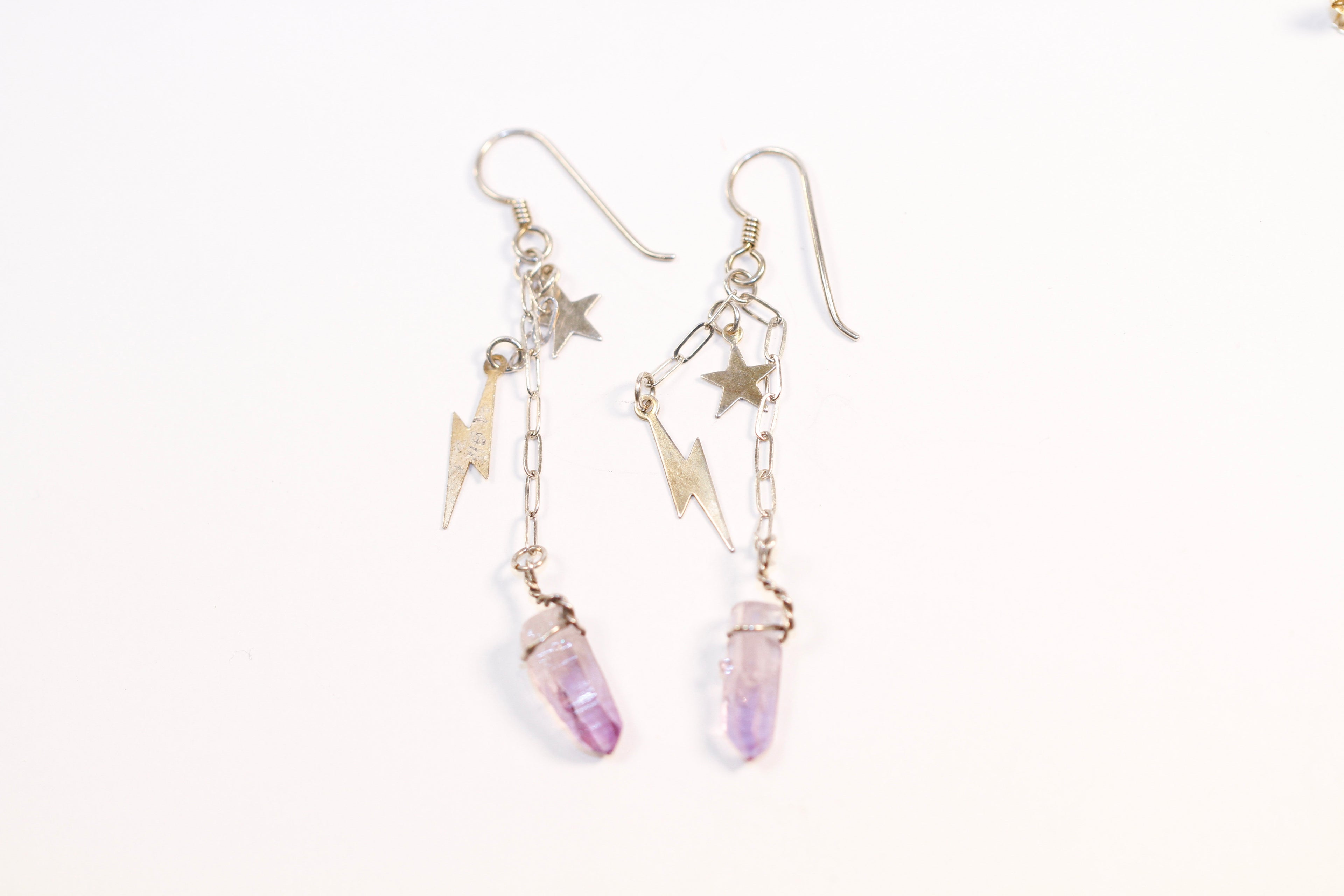 lightning bolt stars hook earring - e032