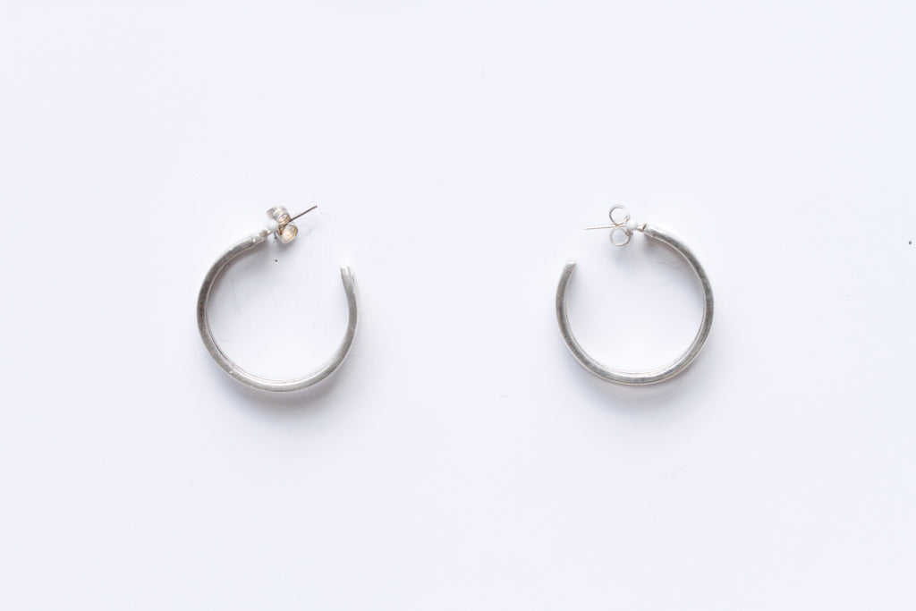 Three Line Earrings - E025