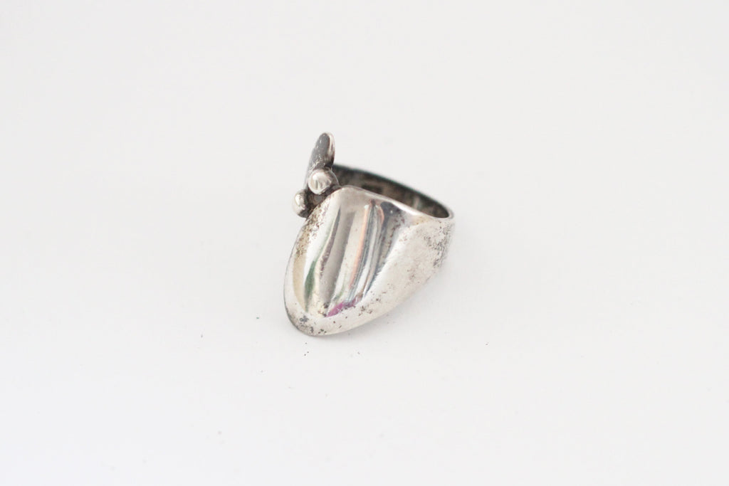 danish jeweled shield - r088