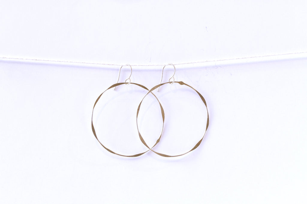 wavy hoops - E008