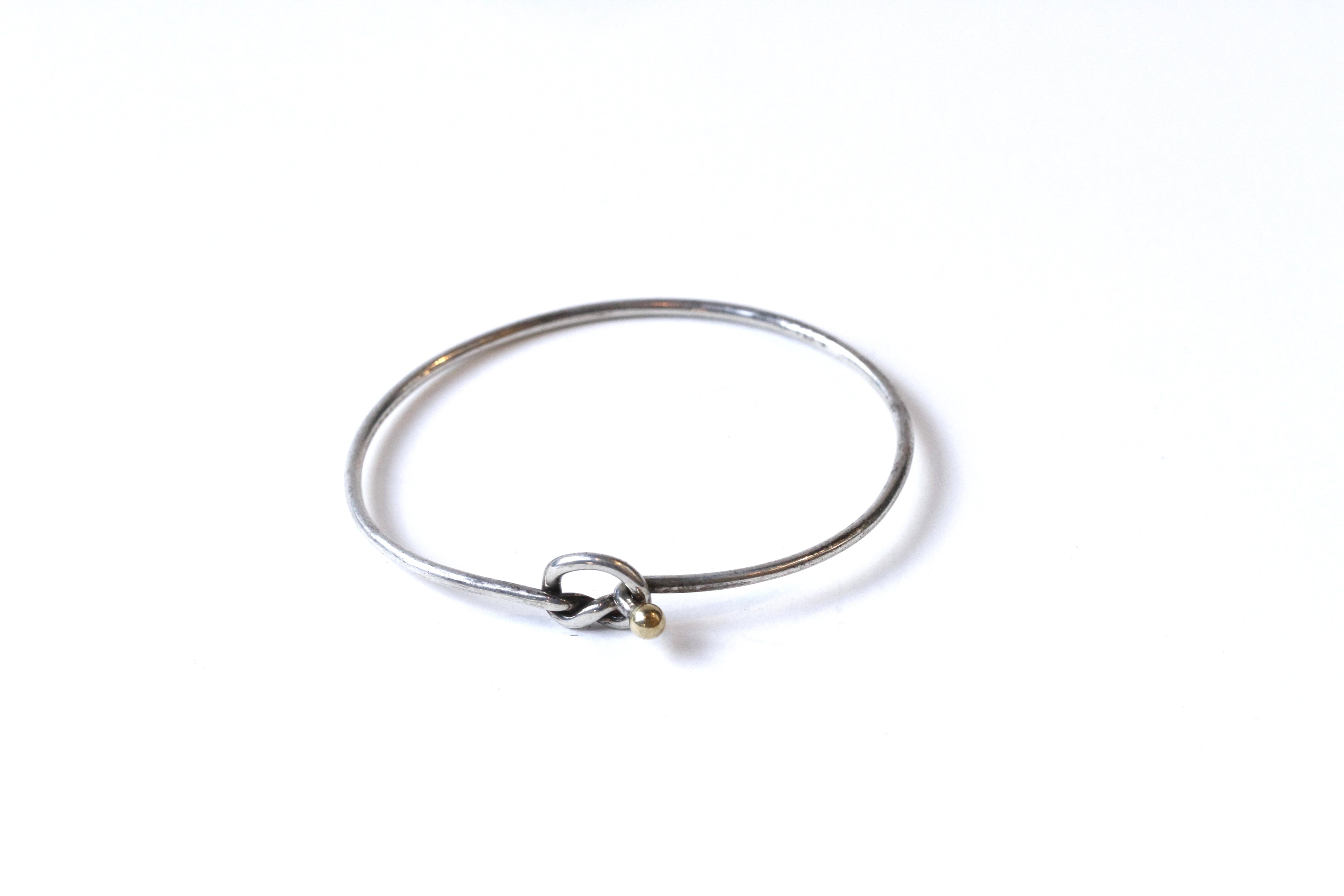 Tiffany & Co. Love Knot bracelet - B007