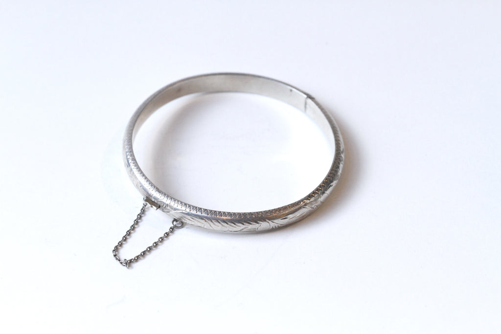 etched hinged bracelet - B009