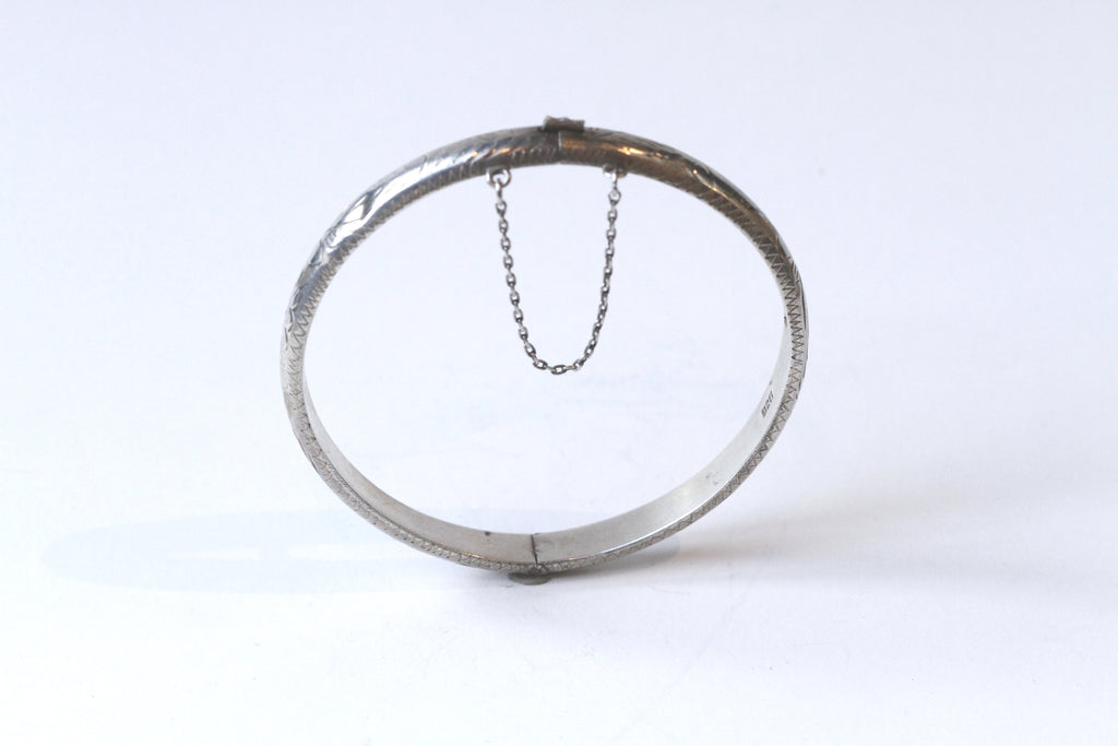 etched hinged bracelet - B009