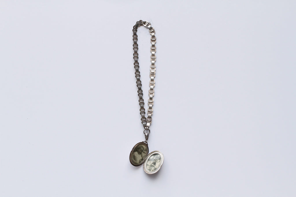 victorian locket - n008