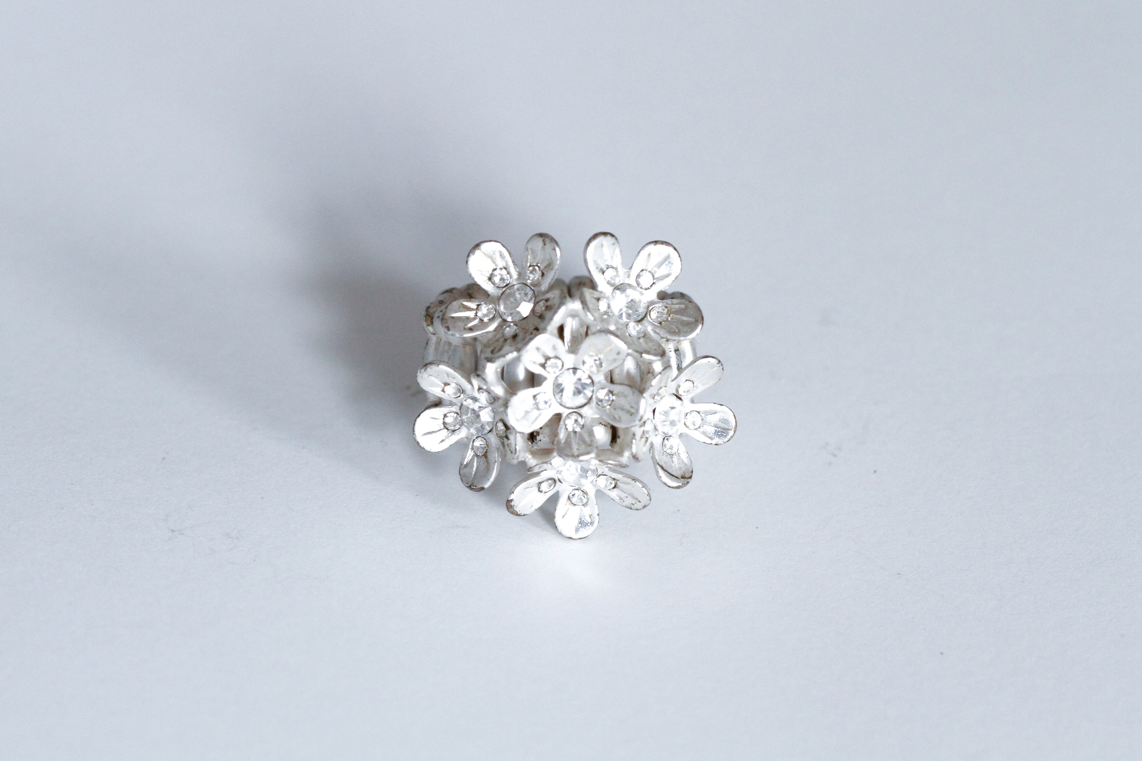 elastic shiny flower - r026
