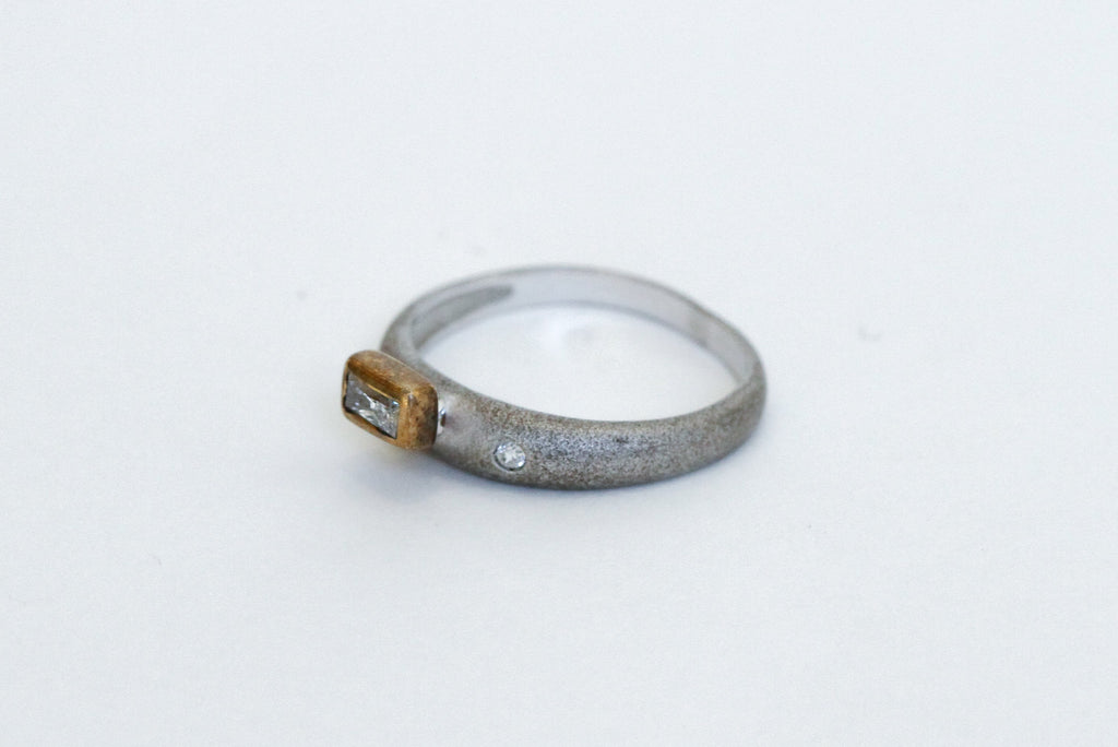 brushed silver 18k gold inset - r035