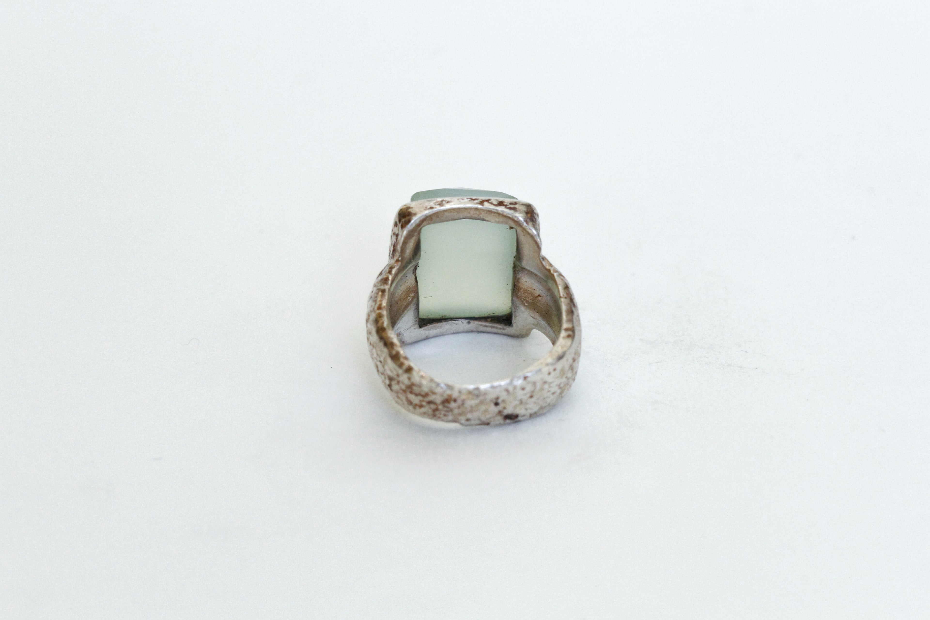 chalcedony textured - r039
