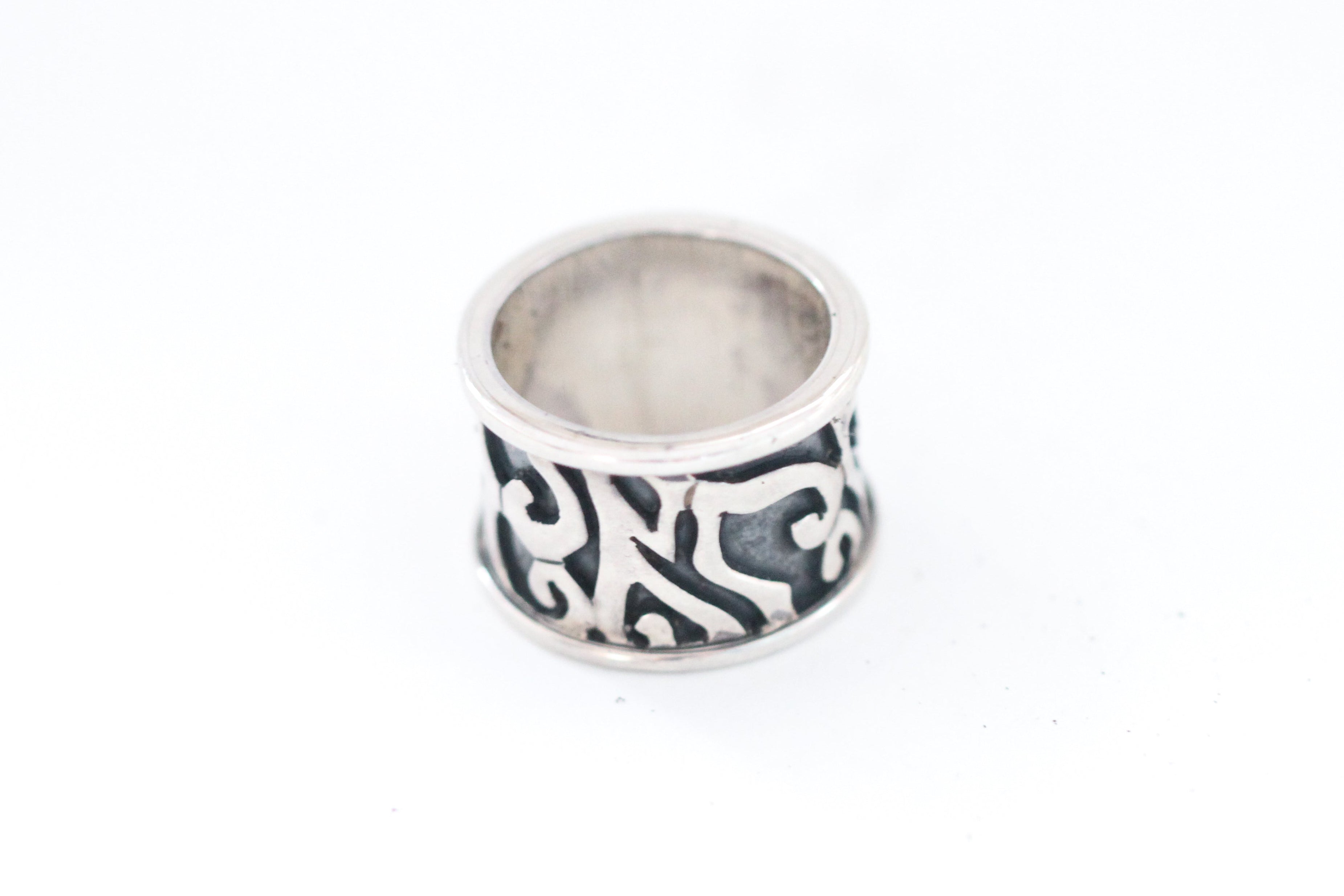 swirl scroll - r052