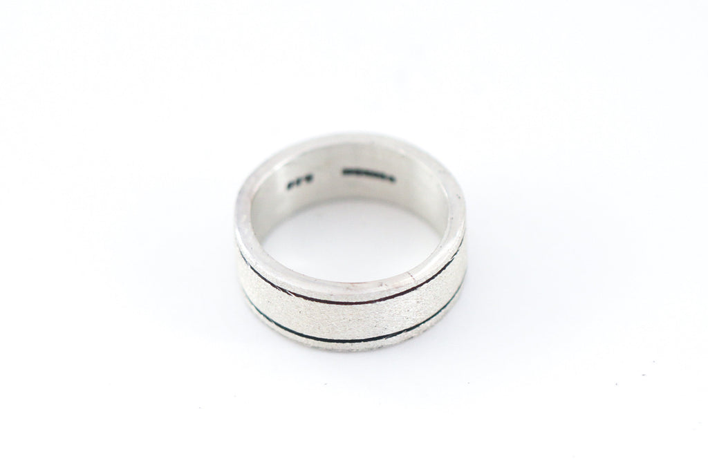 textured line band - r072