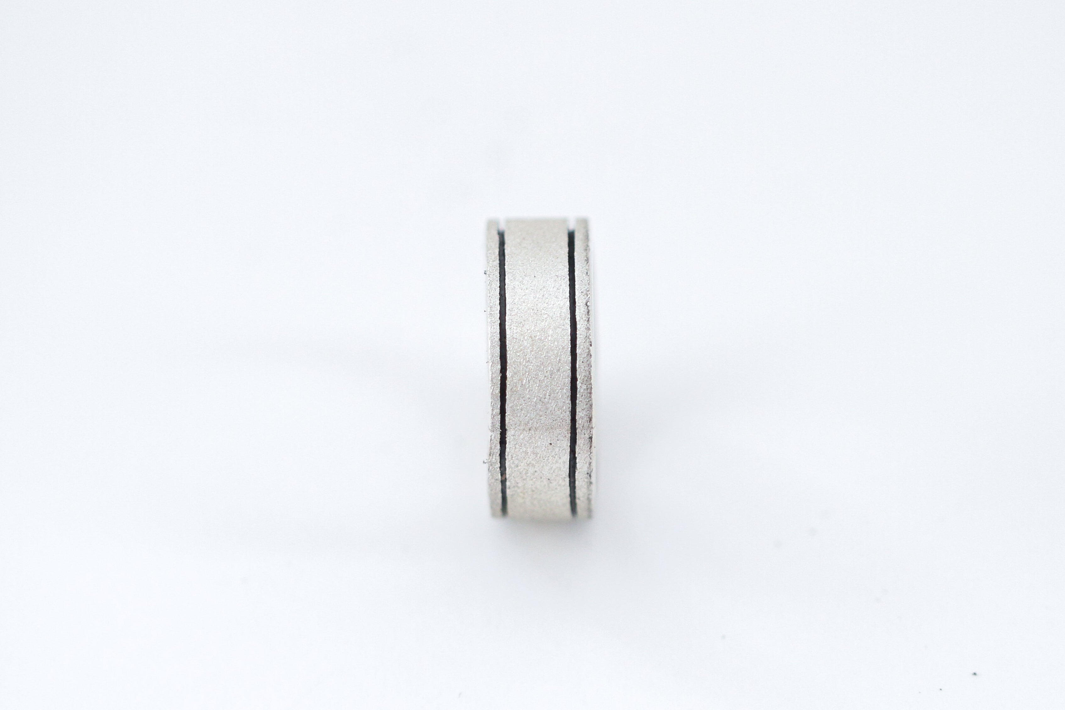textured line band - r072