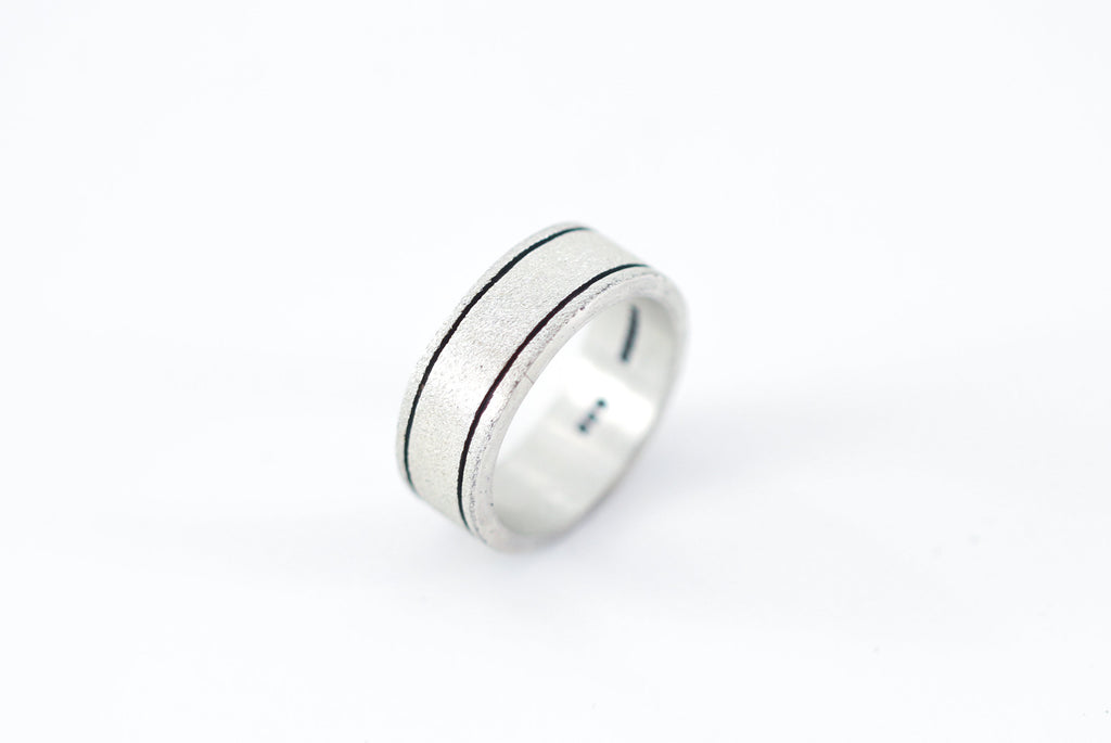 textured line band - r072