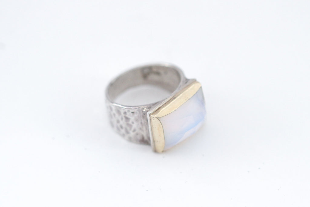 gold rim moonstone - r074