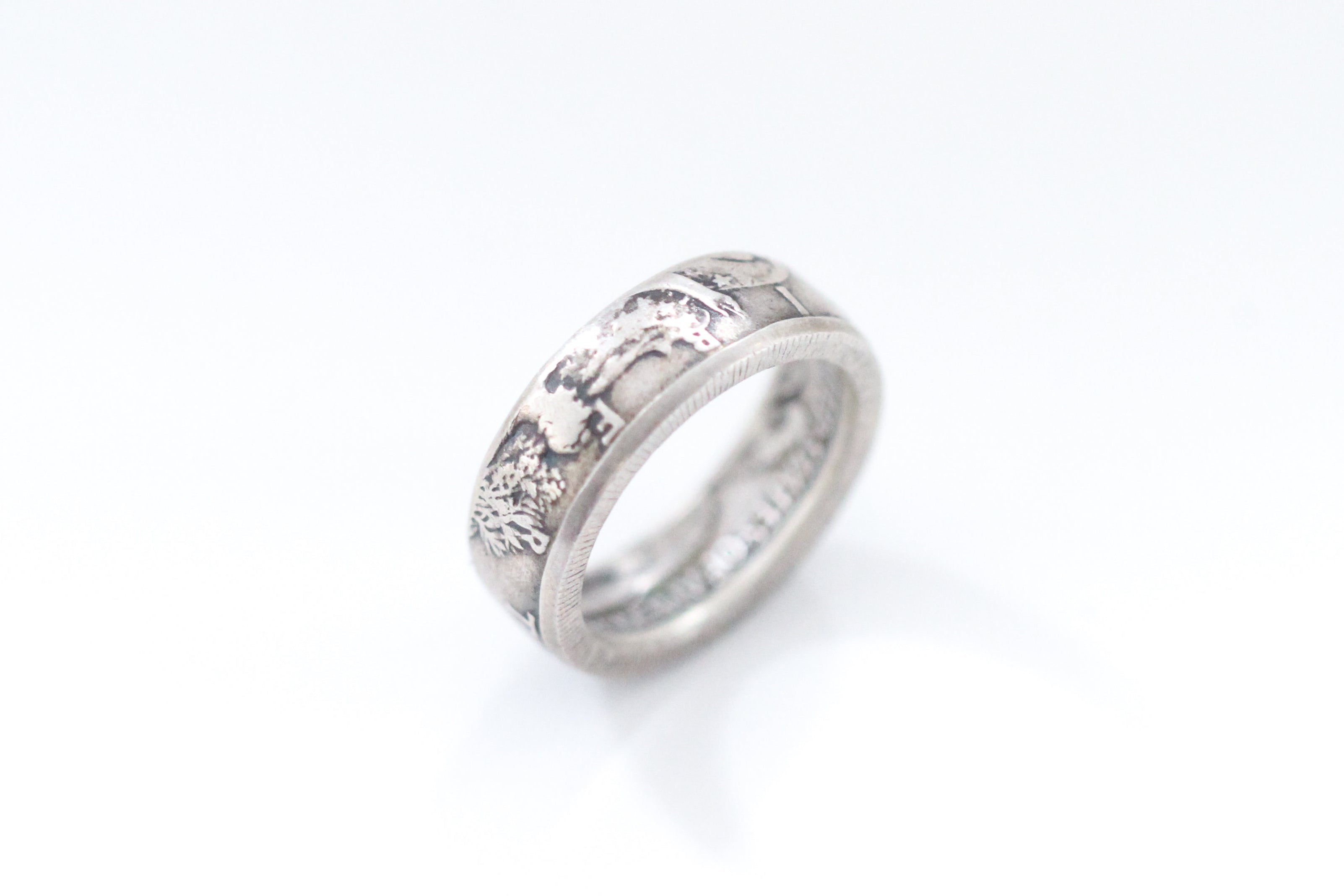 1942 walking liberty half dollar coin - r077