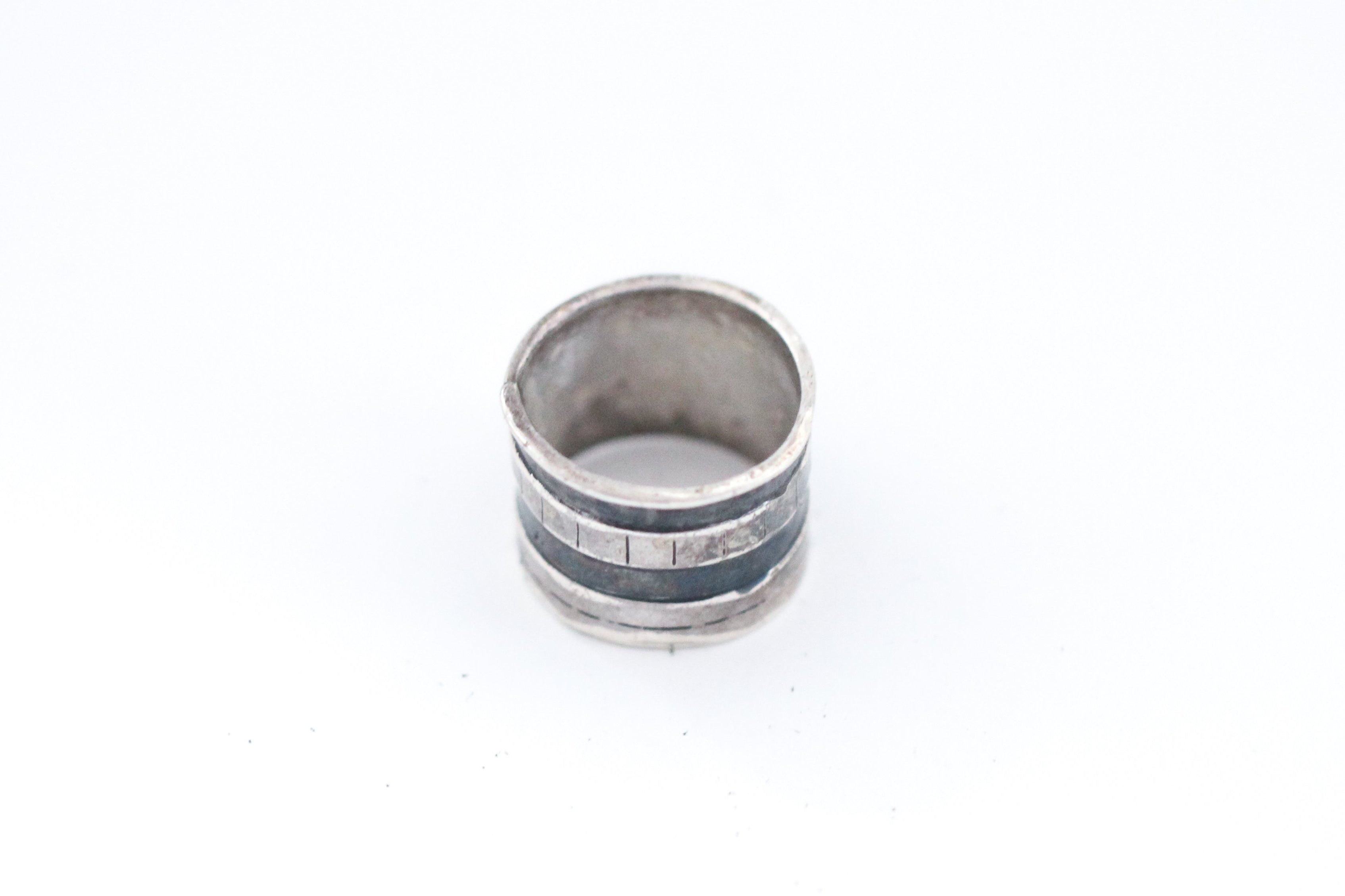 stripped oxidized band - r090