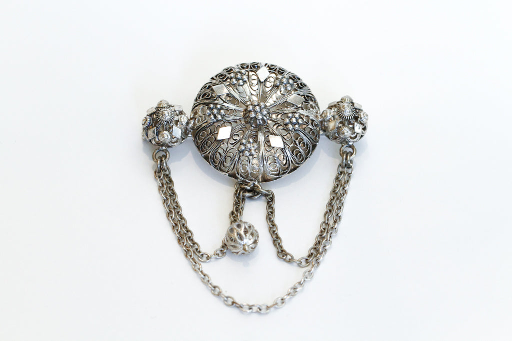 victorian filigree pin - s005