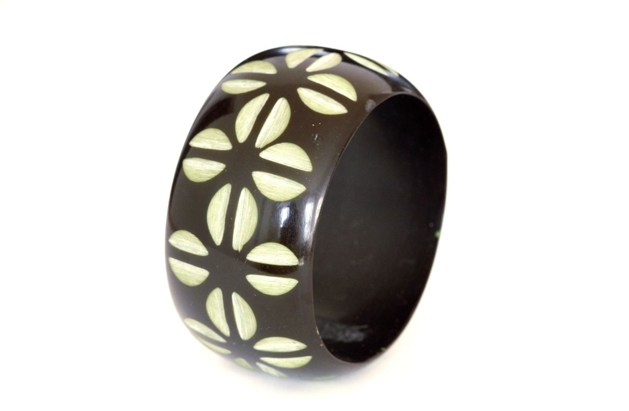 carved bakelite bangle - B001